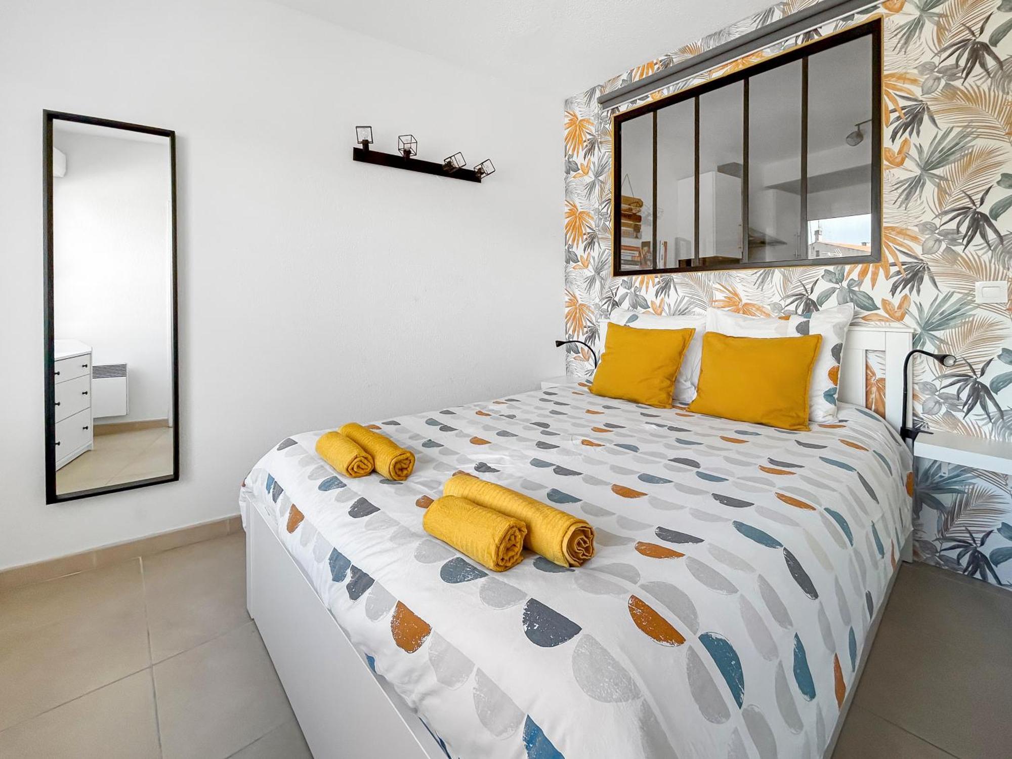 Appartement T2 Cosy Avec Terrasse & Parking A 2 Pas Du Port à La Ciotat Extérieur photo